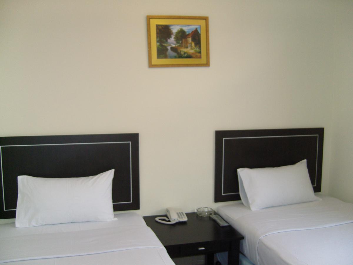 Hotel Orient ยะโฮร์บาห์รู ภายนอก รูปภาพ